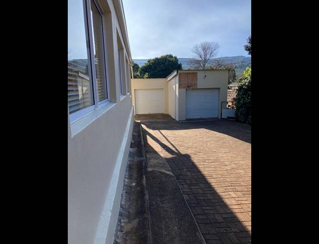 4 BEDROOM HOUSE FOR SALE IN GREYTOWN
